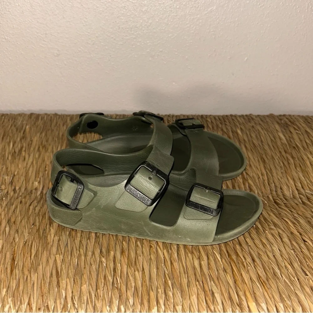 Birkenstock Kids Sandals in Olive Green